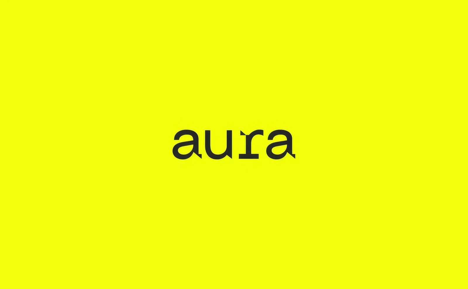 Elektrik sarısı zemin üzerinde Aura logotype’ı